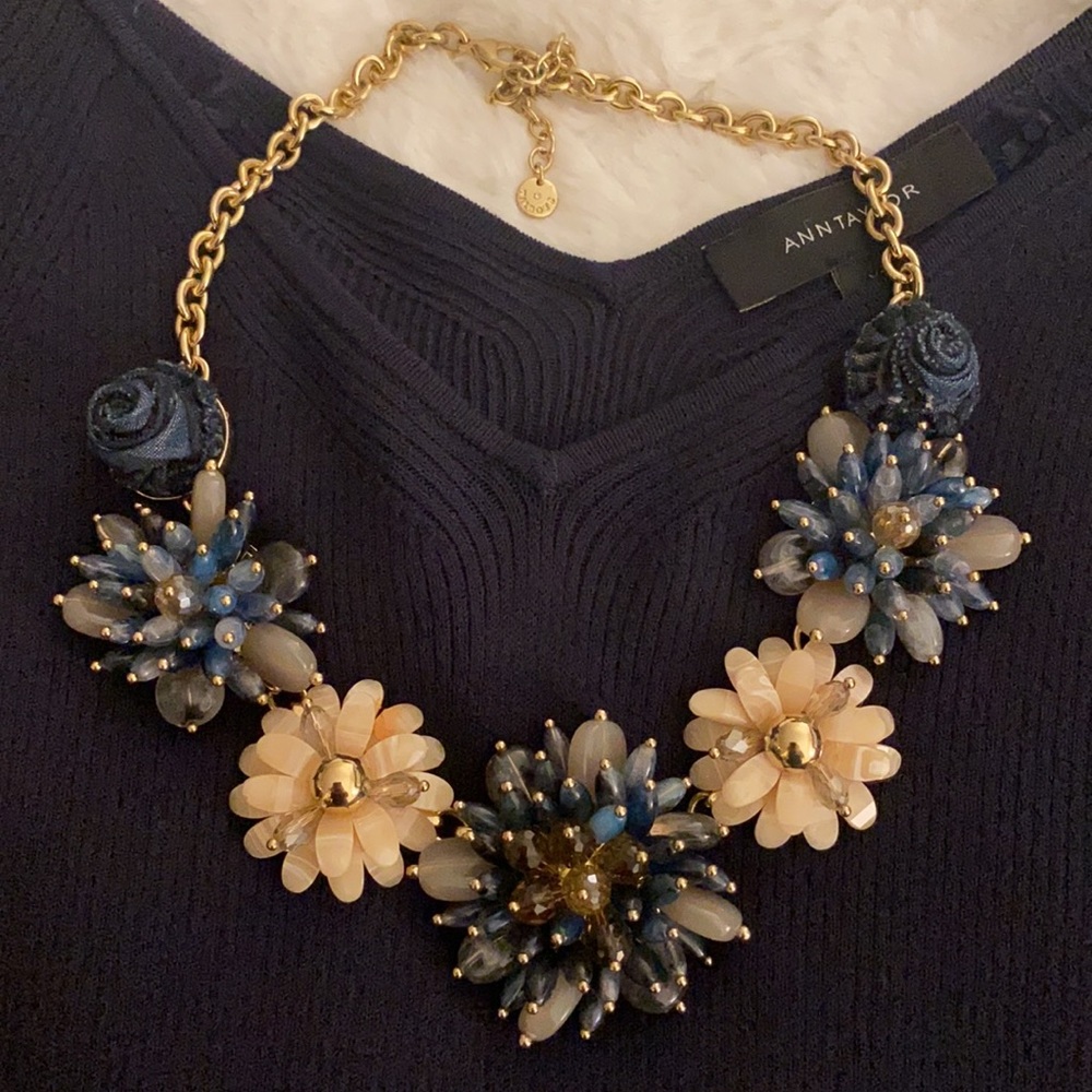 Love this necklace !